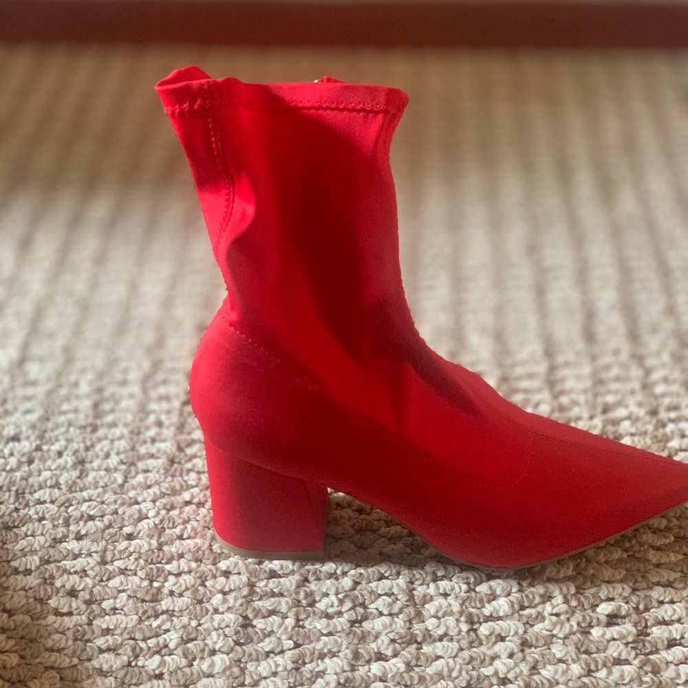 Mid Sock Boot